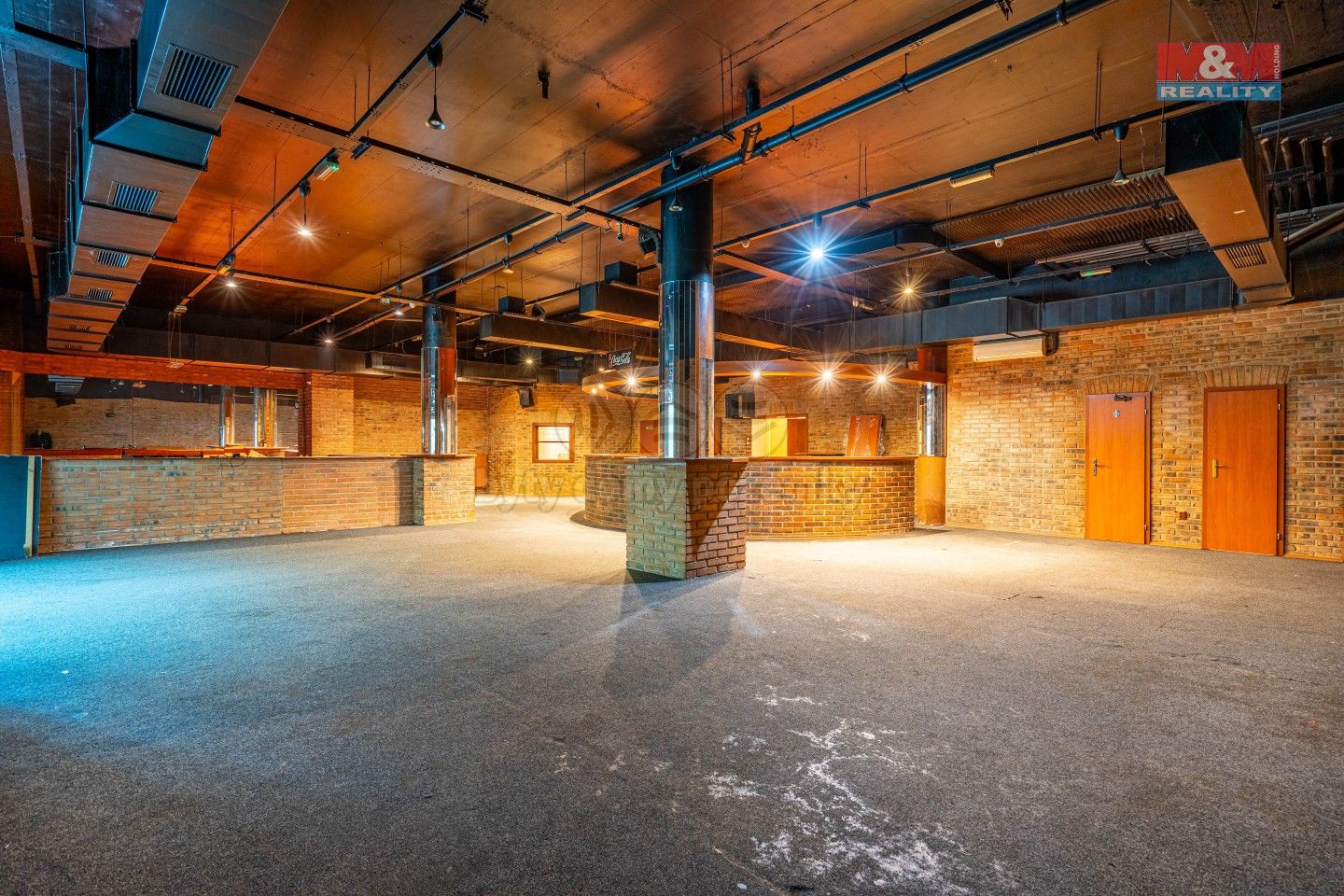 Obchodní prostory, Trnkovo náměstí, Praha, 324 m²