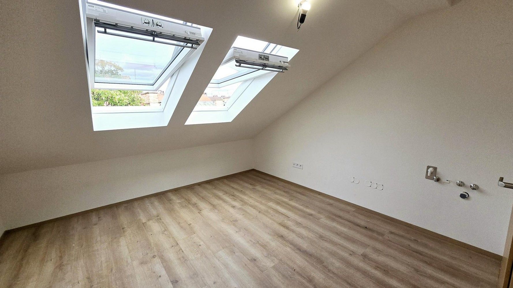 Prodej byt 1+kk - Koubkova, Praha 2 - Nové Město, 17 m² - 2
