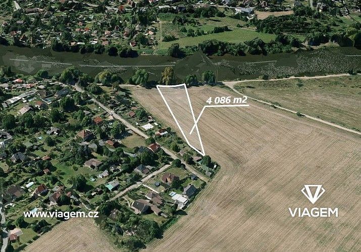 Zahrada, 4 086 m²