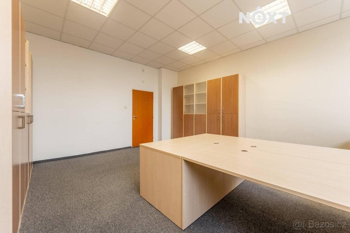 Pronájem kancelář - 252 50, Praha-západ - 5