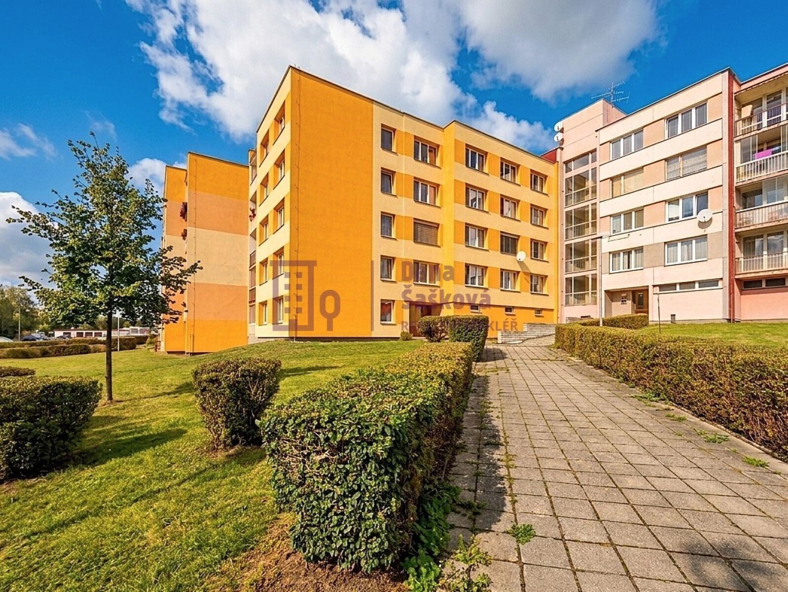 1+1, sídliště Vajgar 714, Jindřichův Hradec III, 42 m² - 1