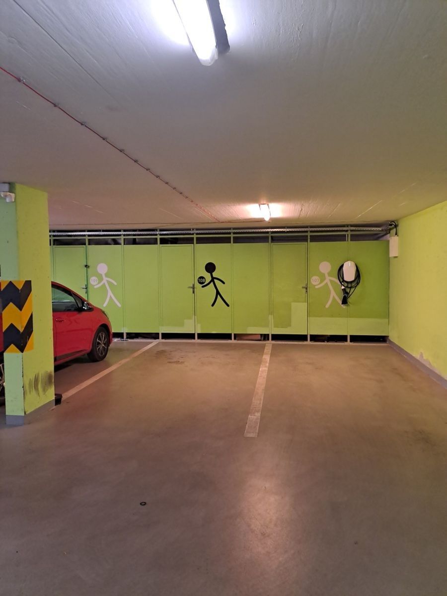 Garáž · 12 m² · Šaldova, Praha - Karlín - 4