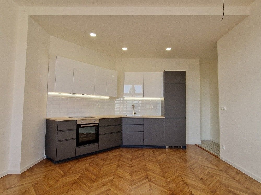 2+kk, Smolenská, Praha - Vršovice, 50 m² - 1