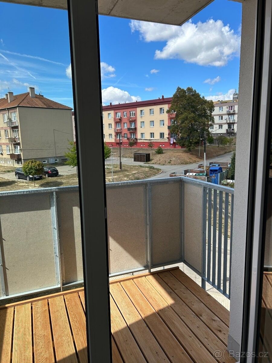 Byty, Ždánice, 696 32 - 2