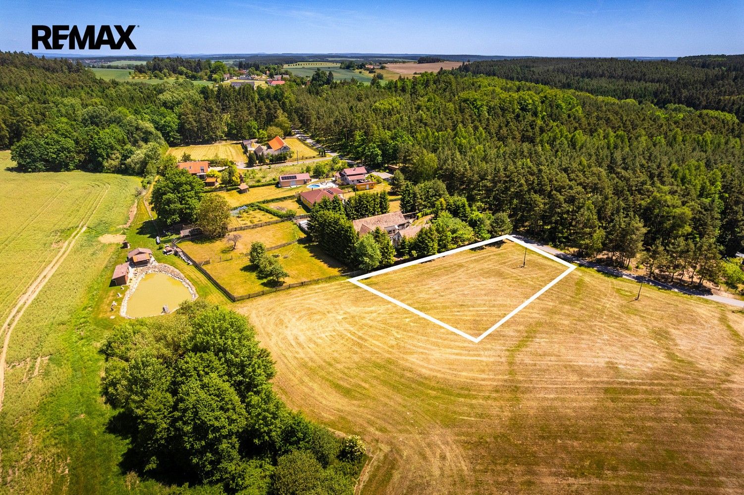 Pozemek pro bydlení, 1 203 m²