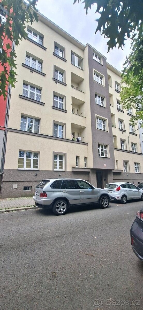 Byty, Plzeň, 301 00 - 1