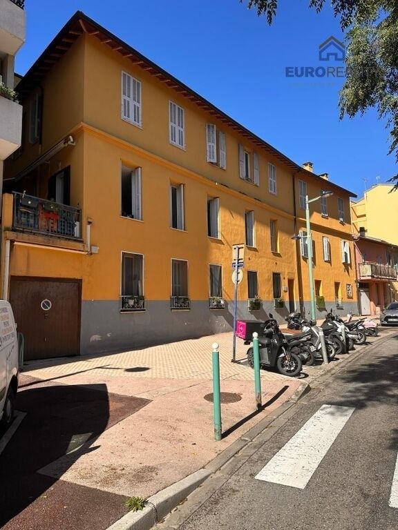 Byty, 987 66, Zahraničí