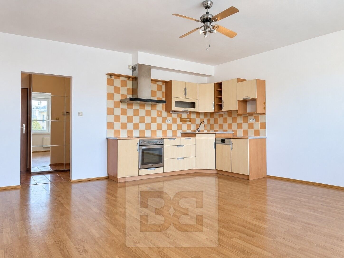 1+kk, Hrázka 587, Brno Medlánky, 39 m² - 1