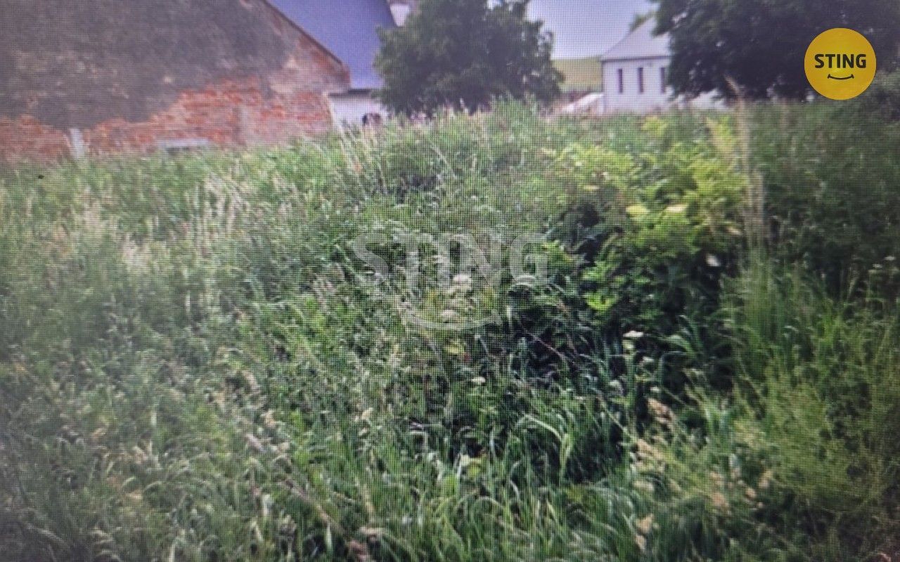 Prodej pozemek pro bydlení - Hlinka, 751 m²