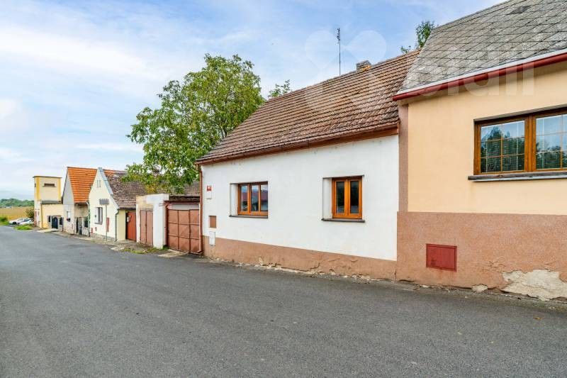 Prodej rodinný dům - Růžová, Čížkovice, 100 m²