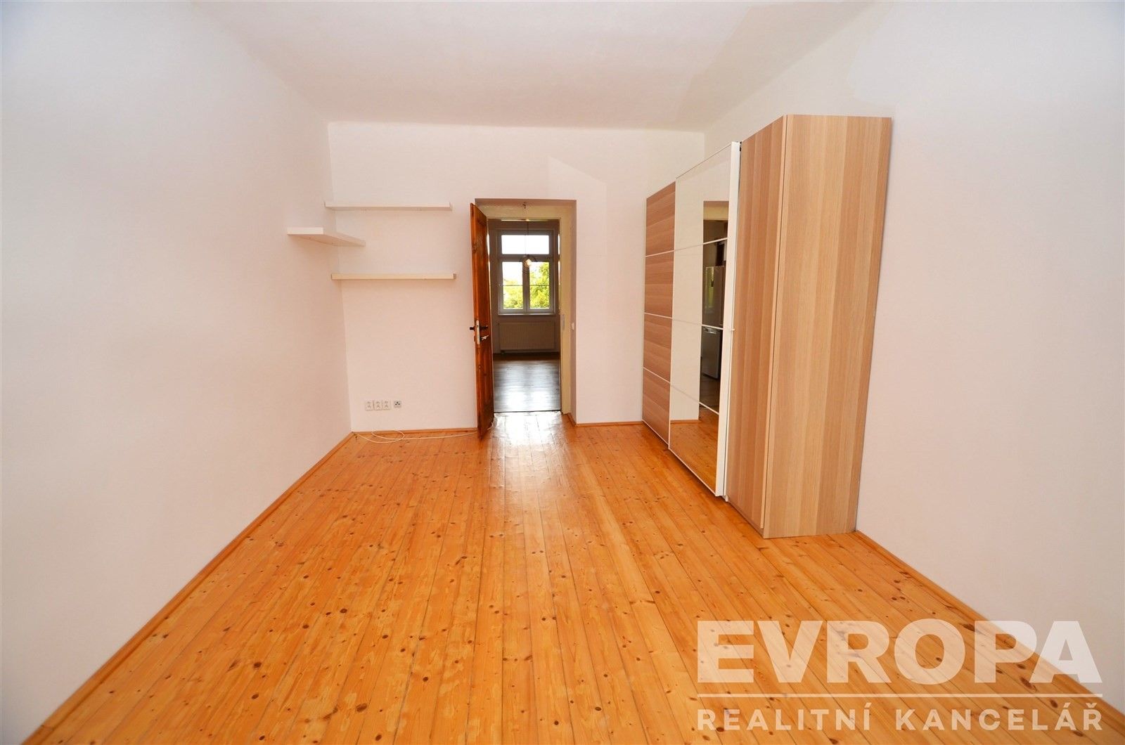Byt 2+kk · 51 m² · 5. května  , Praha - 4