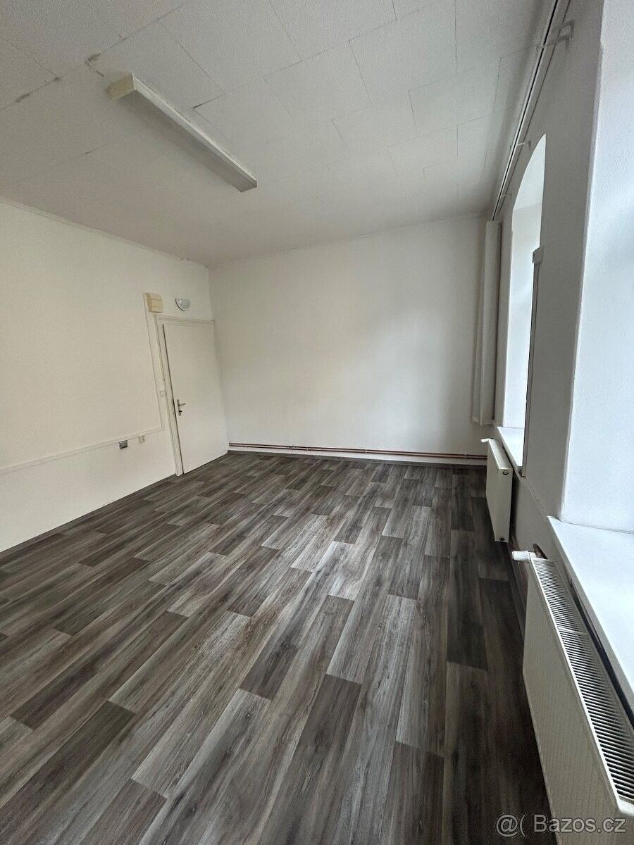 Pronájem obchodní prostory - Jeseník, 790 01