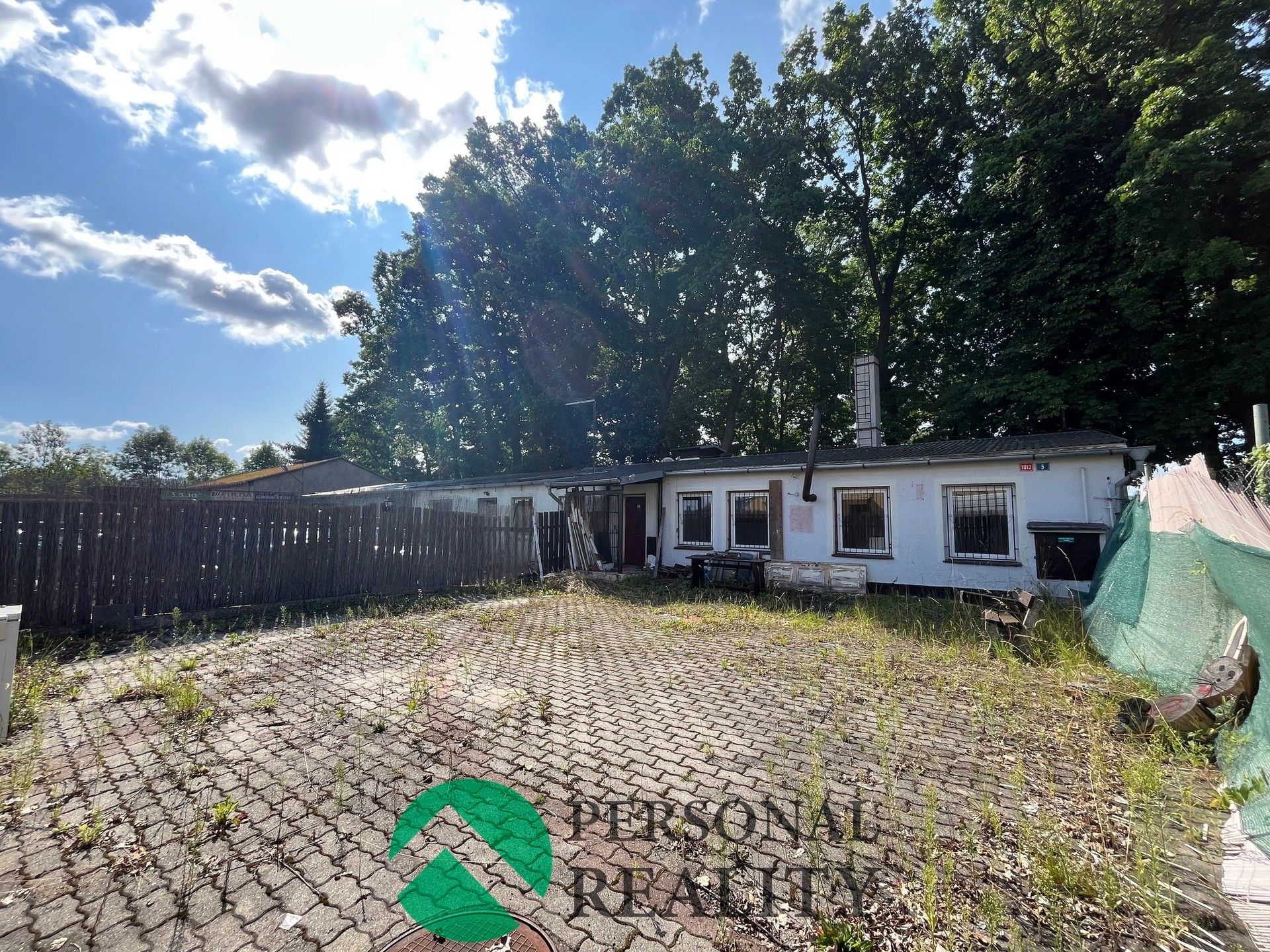 Obchodní prostory, Na Výhledě, Karlovy Vary, 150 m²