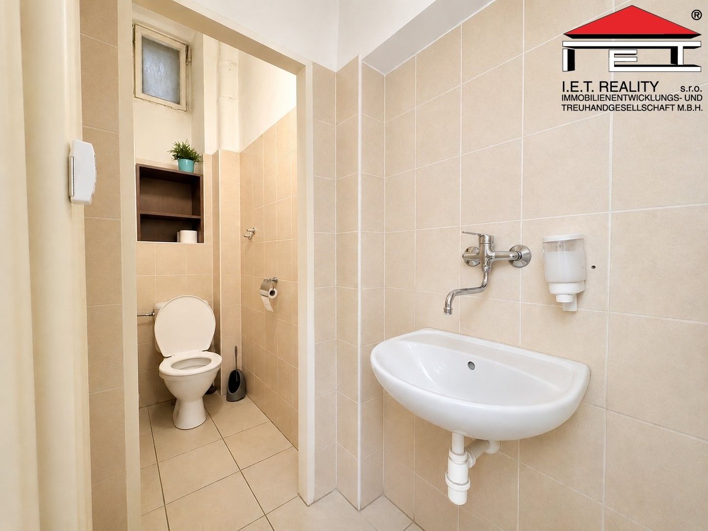 Pronájem obchodní prostory - Dominikánské náměstí, Brno, 109 m² - 5