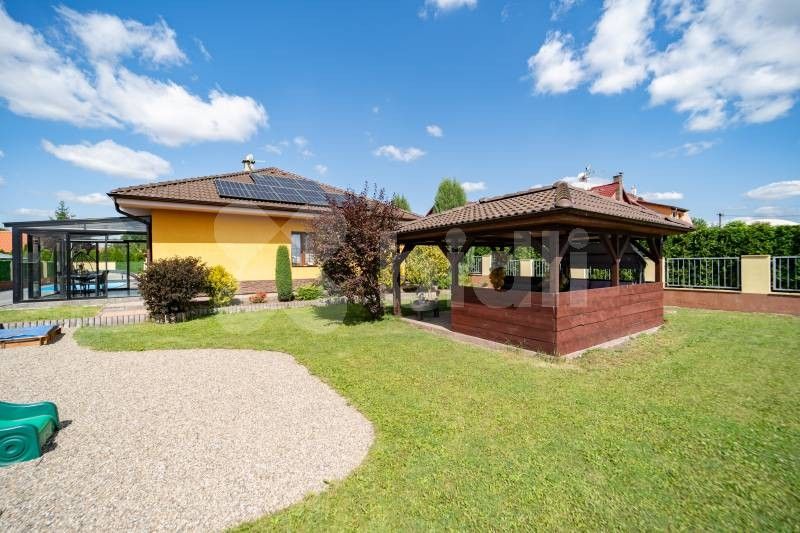 Prodej rodinný dům - Lkáň, 100 m²