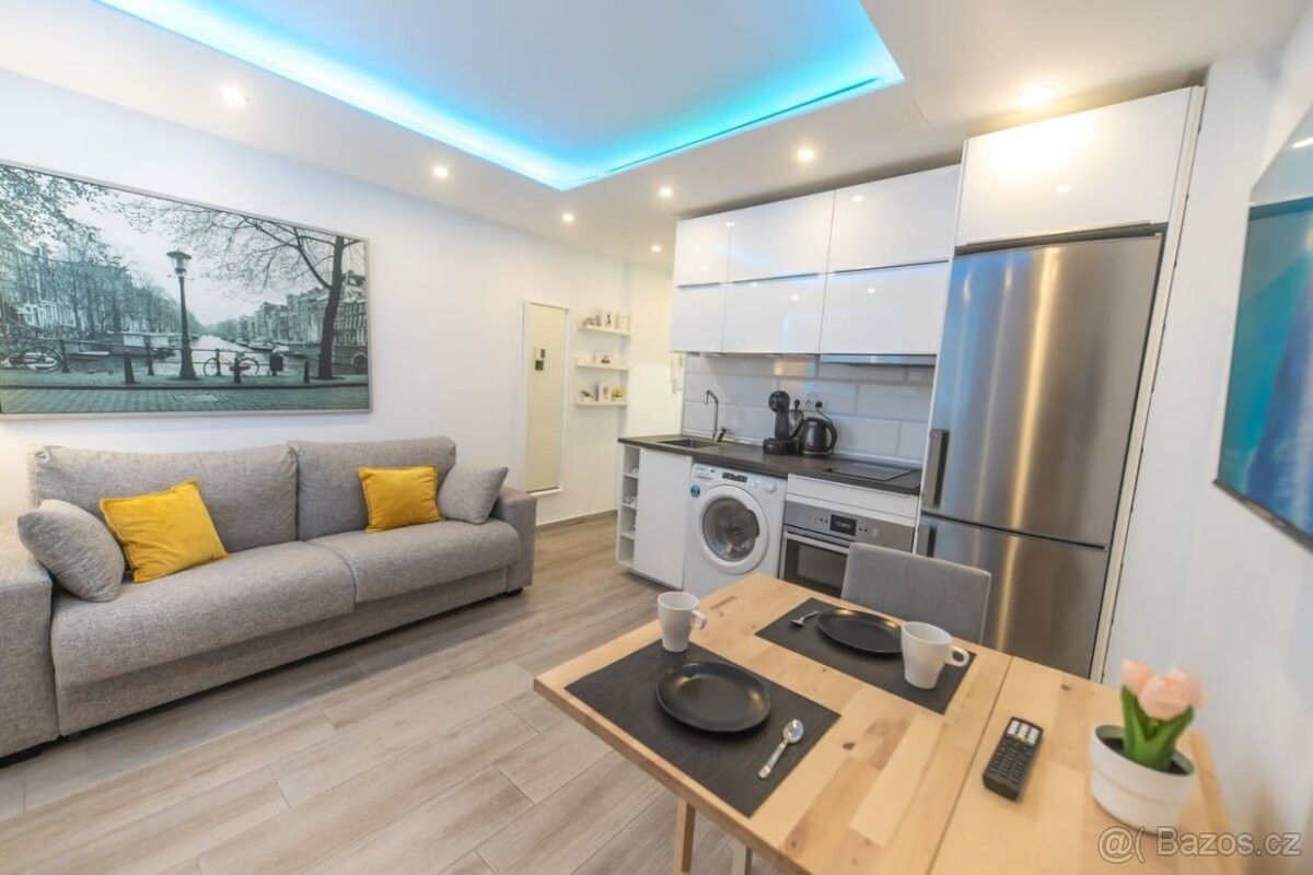 Pronájem byt - Praha, 110 00