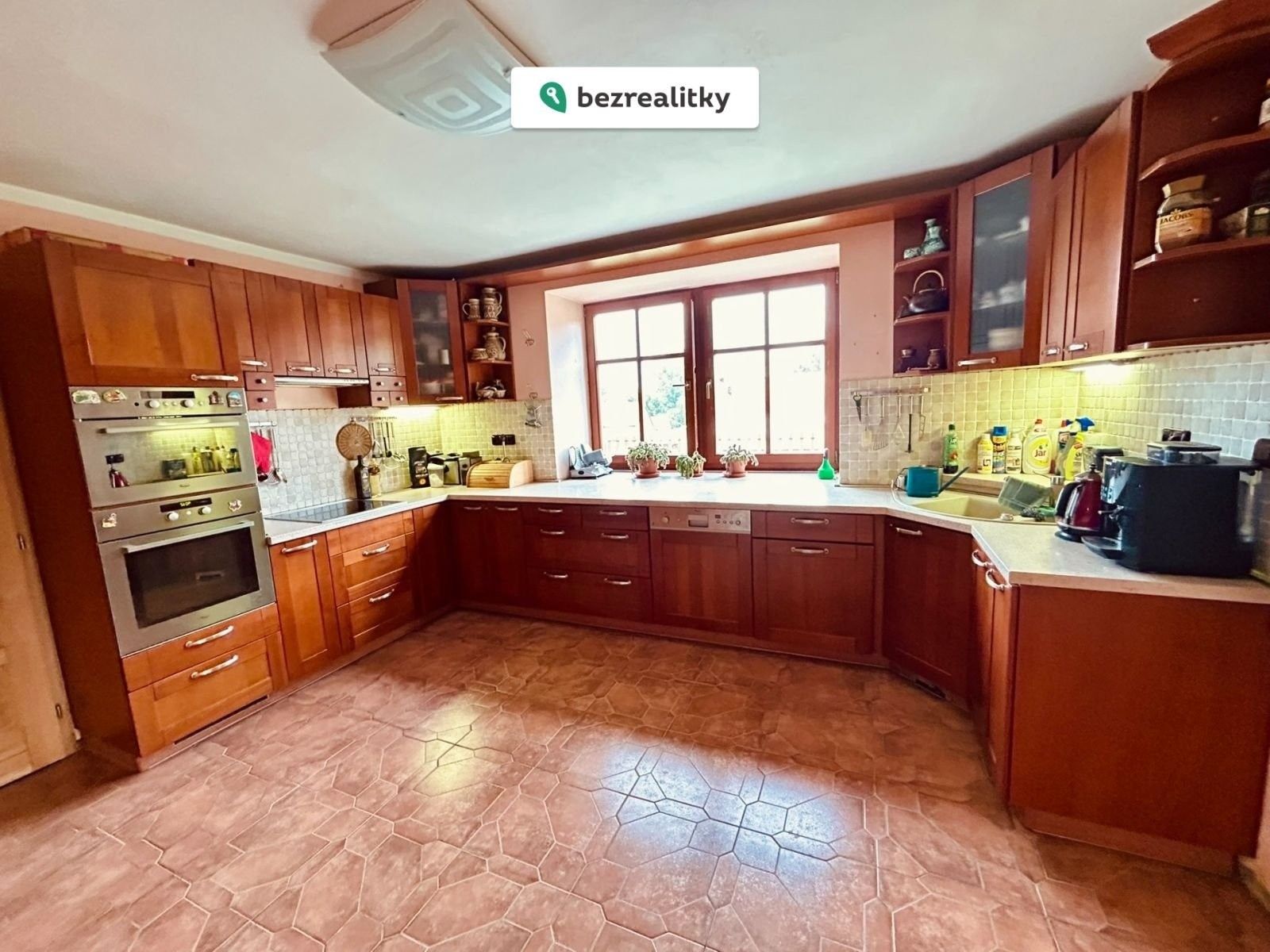 Prodej rodinný dům - Bratkovice, Černuc, 207 m²