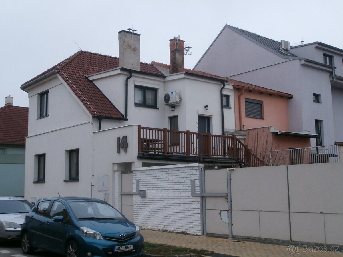 Rodinné domy, Hodonín, 695 01 - 1