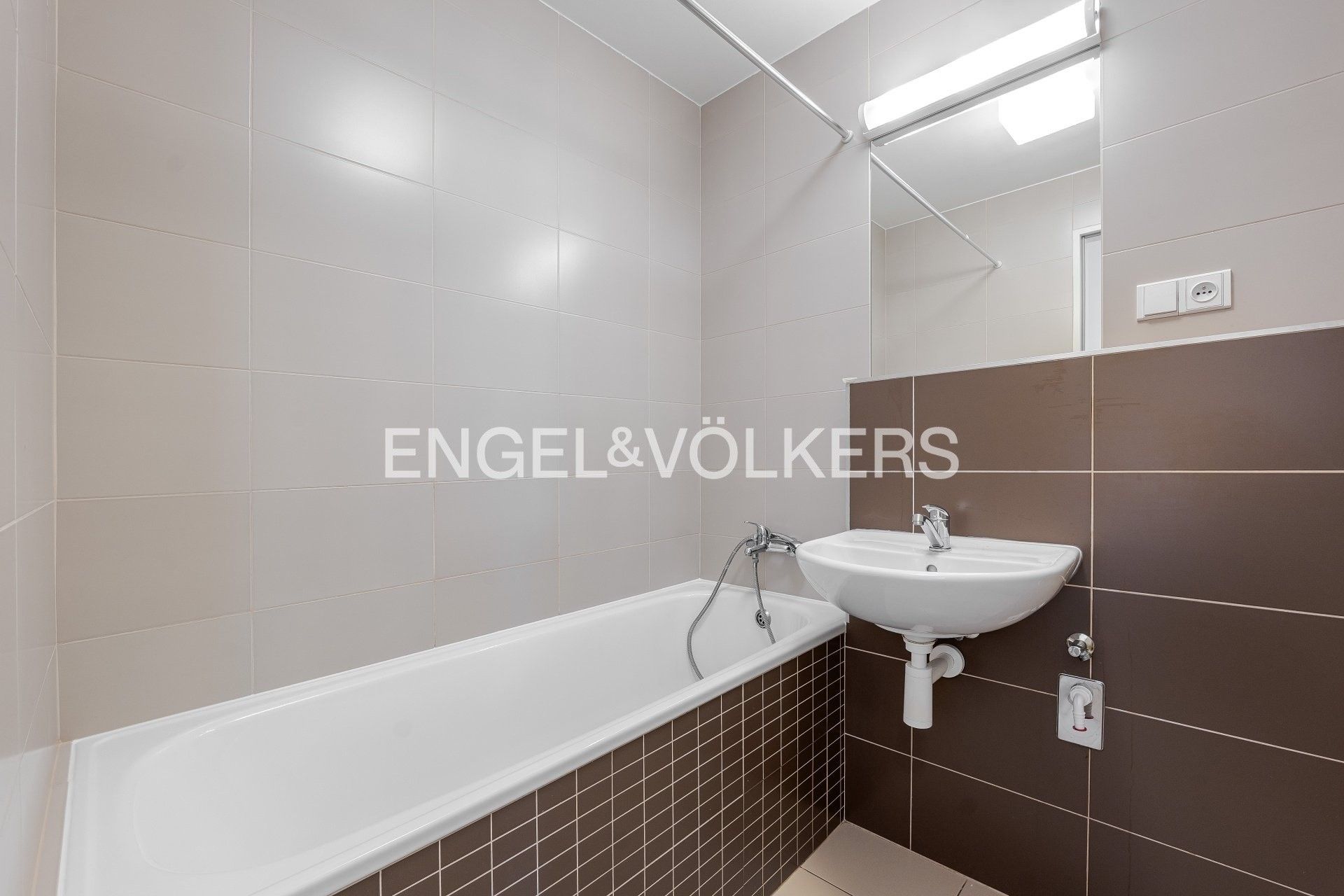 Byt 2+kk · 55 m² · Práčská 3324, Praha Záběhlice - 4
