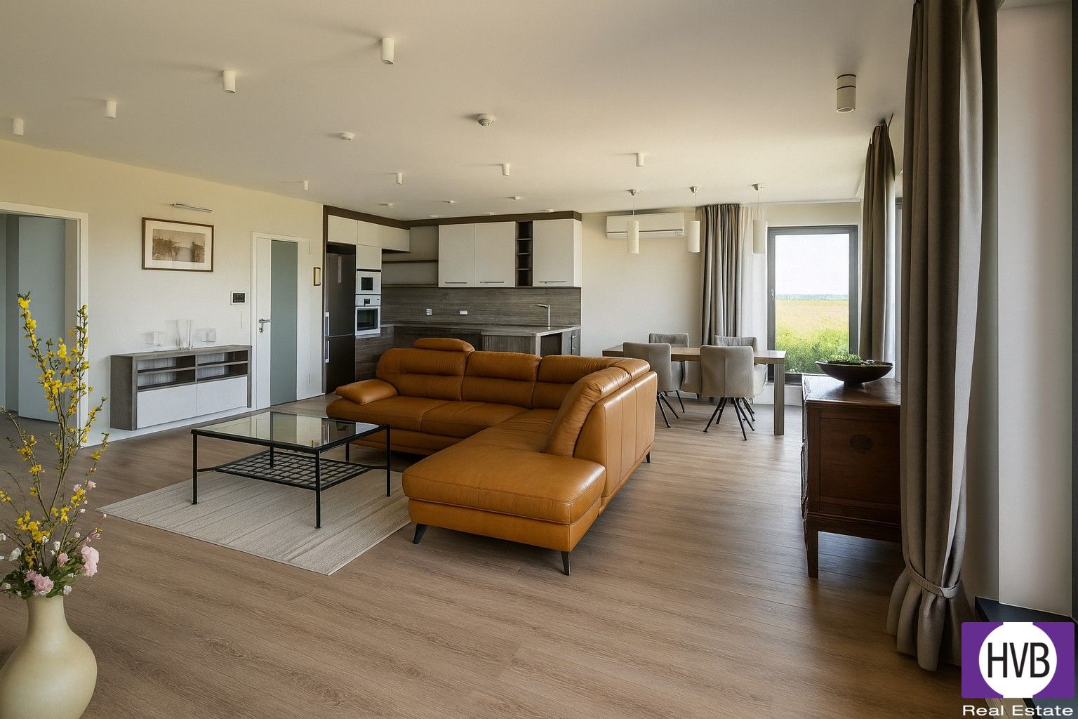 Pronájem rodinný dům - Křeslice, Praha, 180 m²