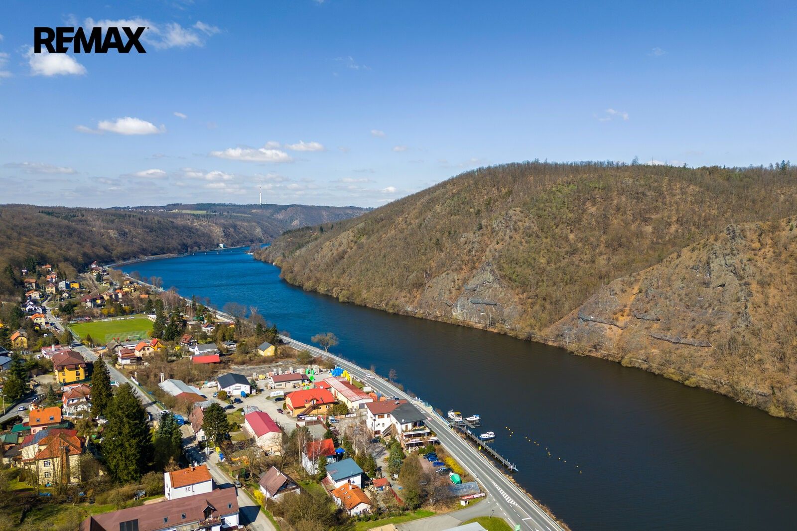 Rodinné domy, Měchenice, 300 m² - 2