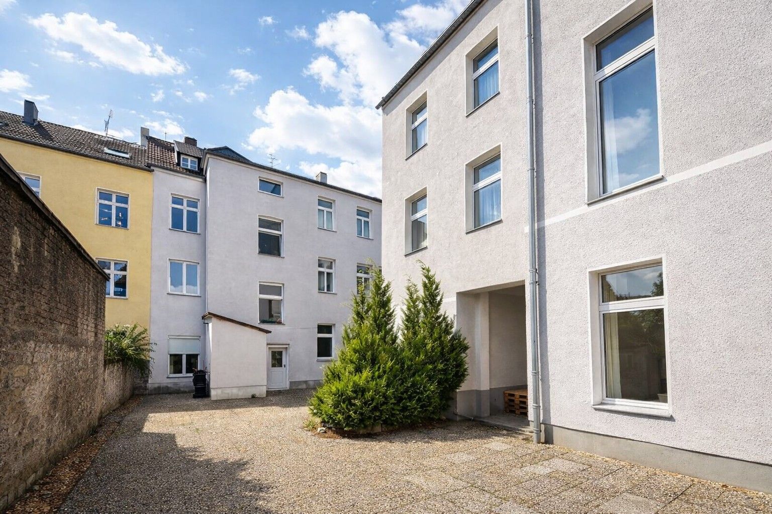 Rodinný dům · 1 190 m² · Gelsenkirchen Gelsenkirchen Nordrhein-Westfalen 45886 - 3