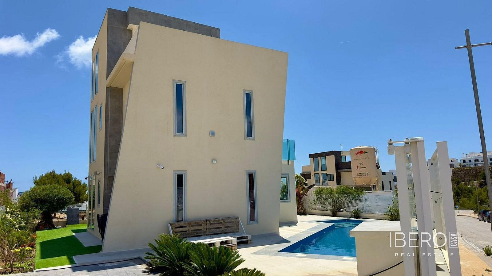 Prodej rodinný dům - Finestrat, ES, 182 m² - 2
