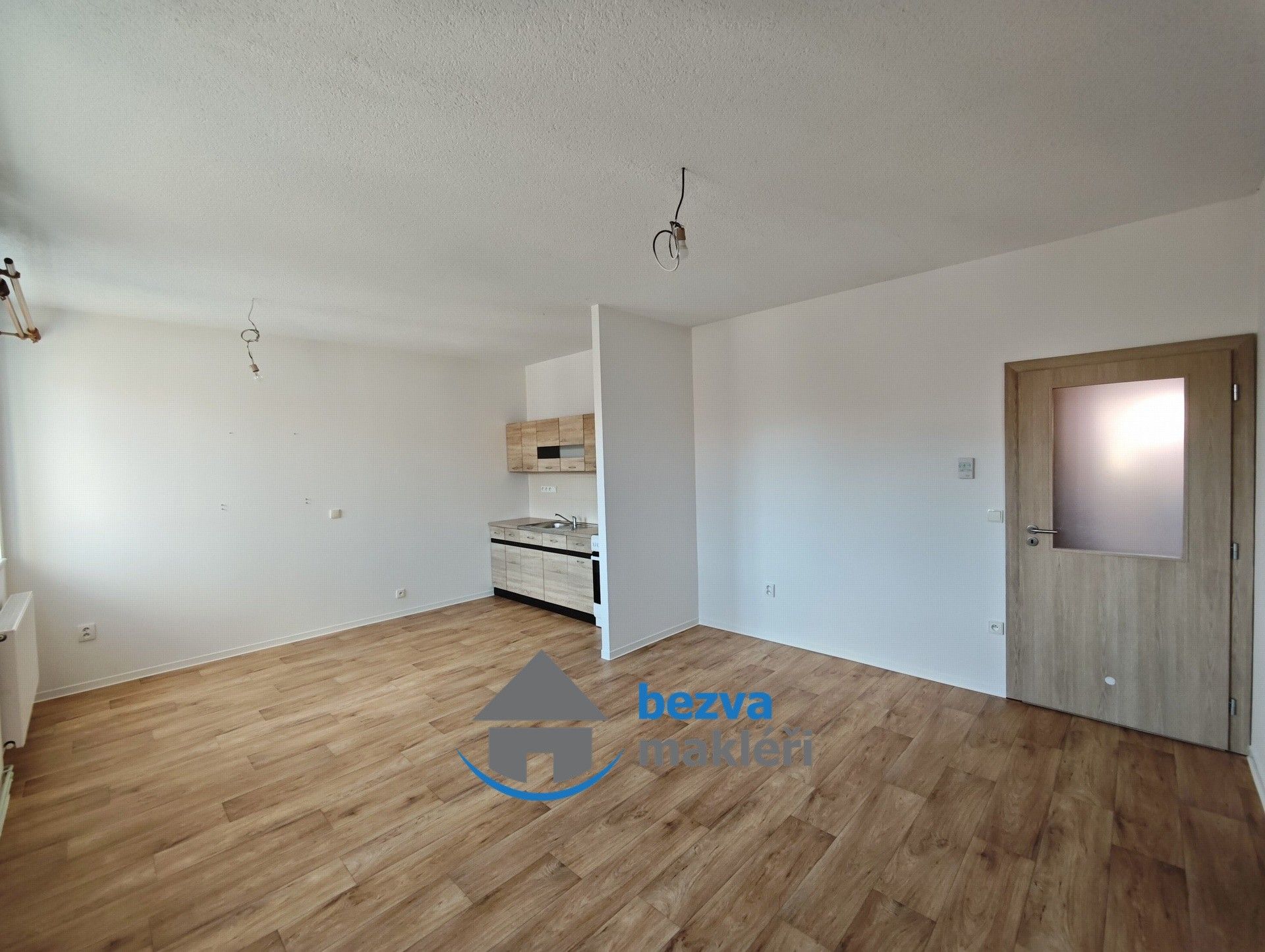 2+kk, Československé armády, Skuteč, 55 m² - 2