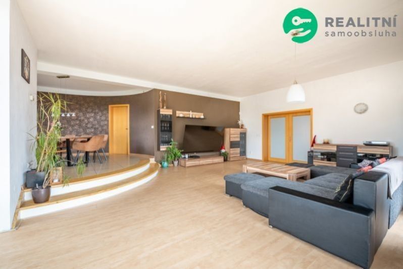 Prodej rodinný dům - Tasovice, 257 m² - 5