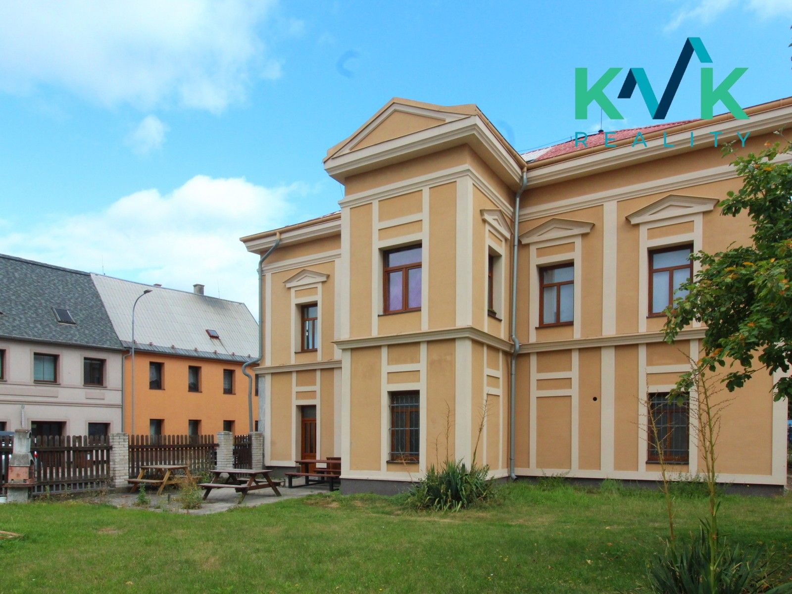 Restaurace, Jáchymovská, Ostrov, 75 m²