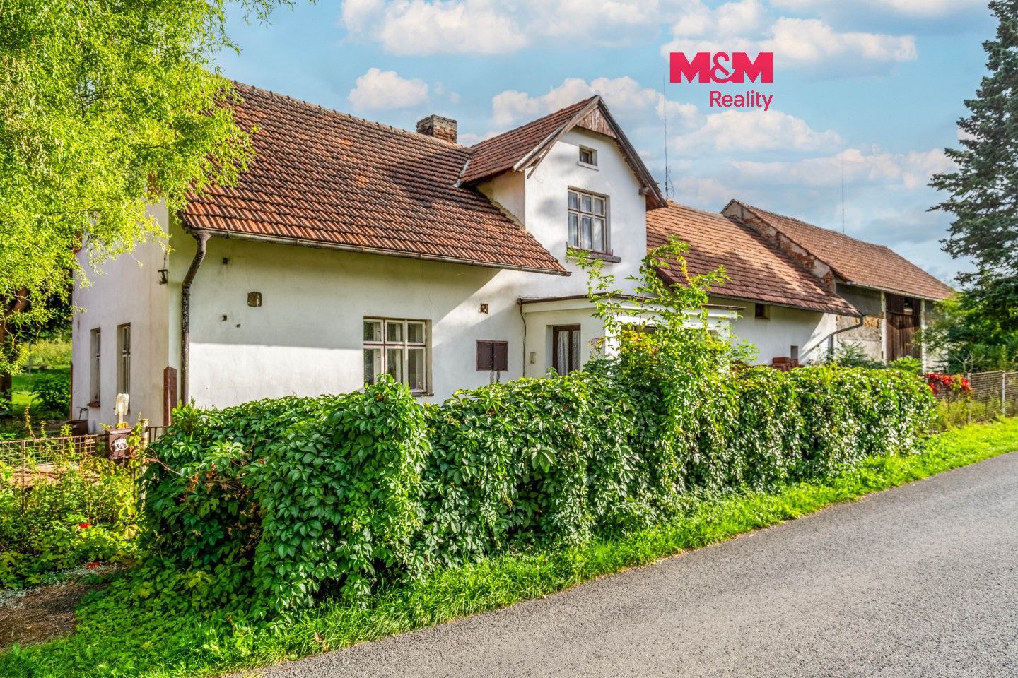 Prodej rodinný dům - Skryje, 182 m² - 1