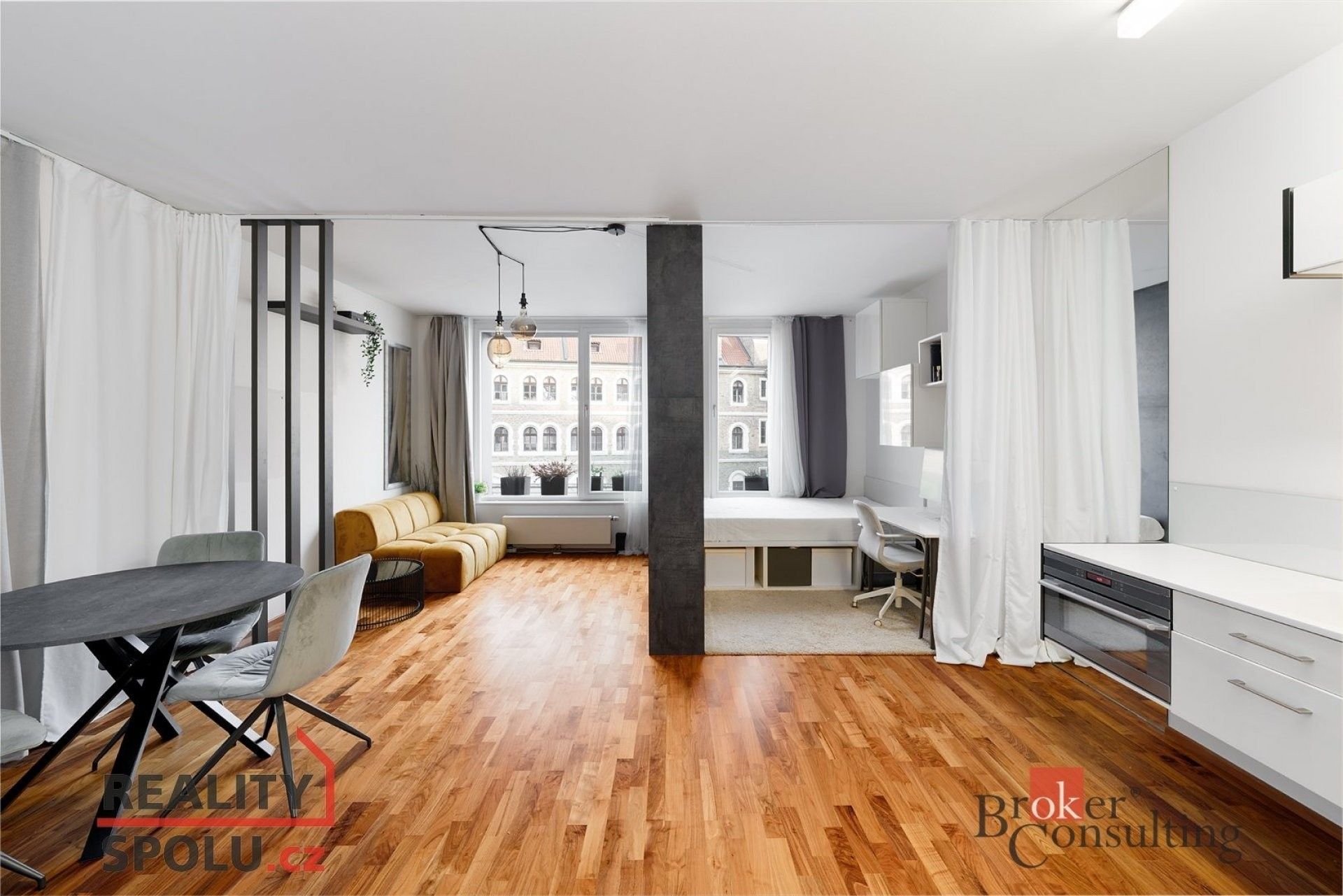 Pronájem byt 2+kk - Švédská, Praha, 42 m²