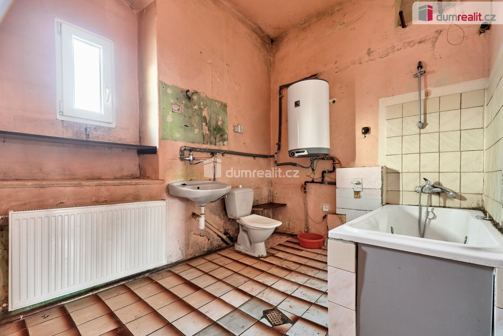 Rodinné domy, náměstí, Kravaře, 200 m²