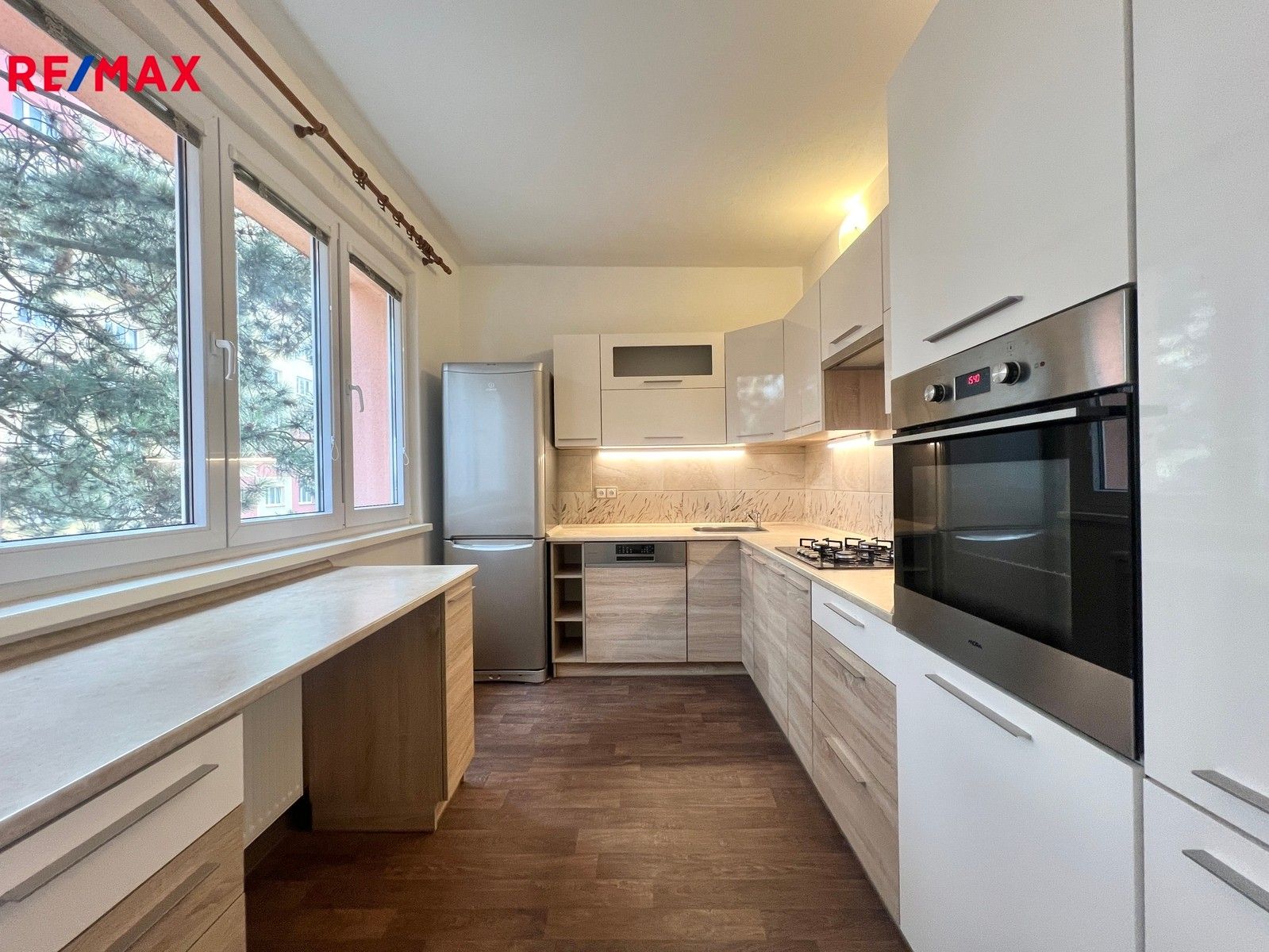 2+1, Cihlářská, Chomutov, 57 m²