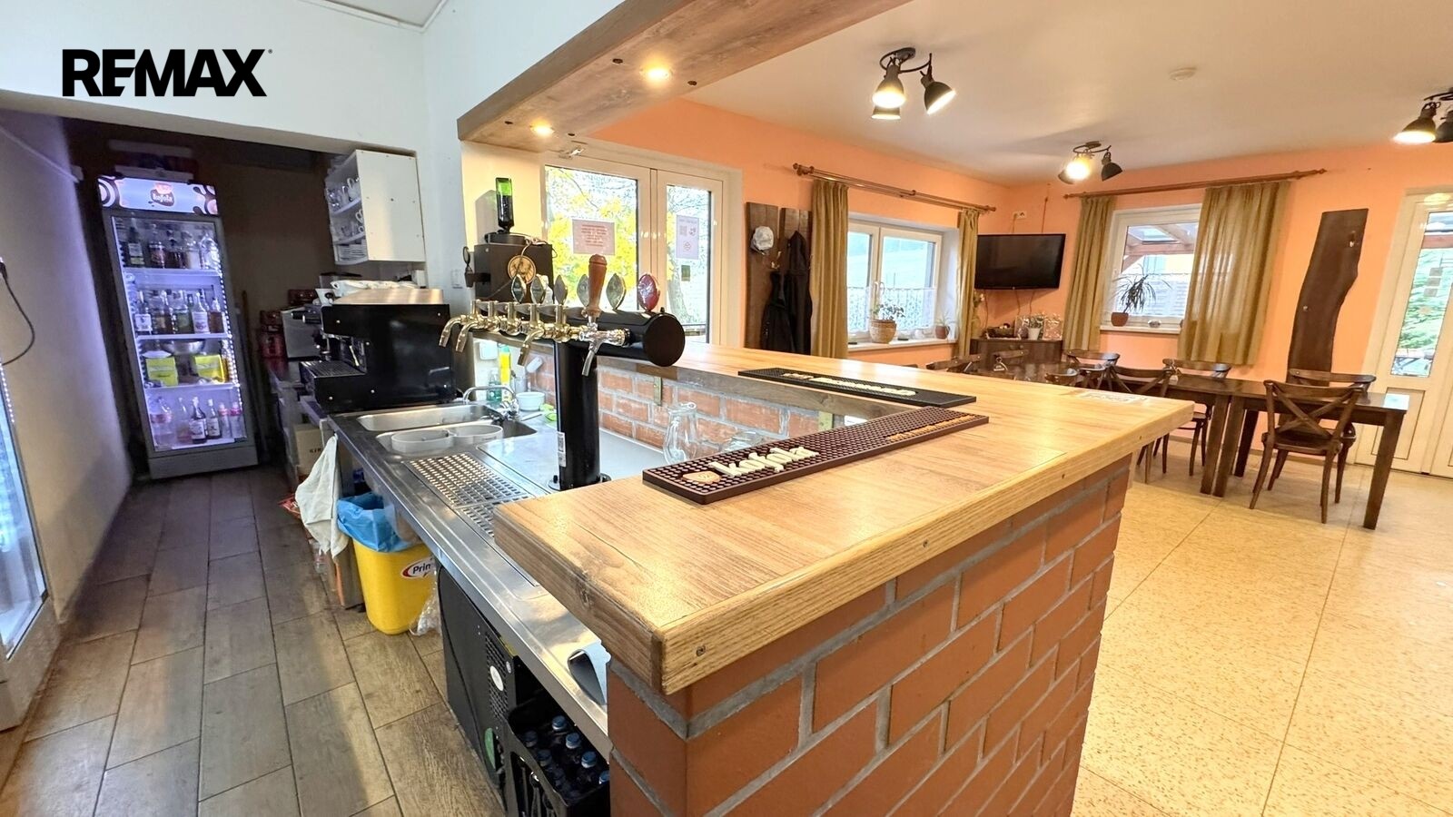 Pronájem restaurace - Řásná, 133 m² - 5
