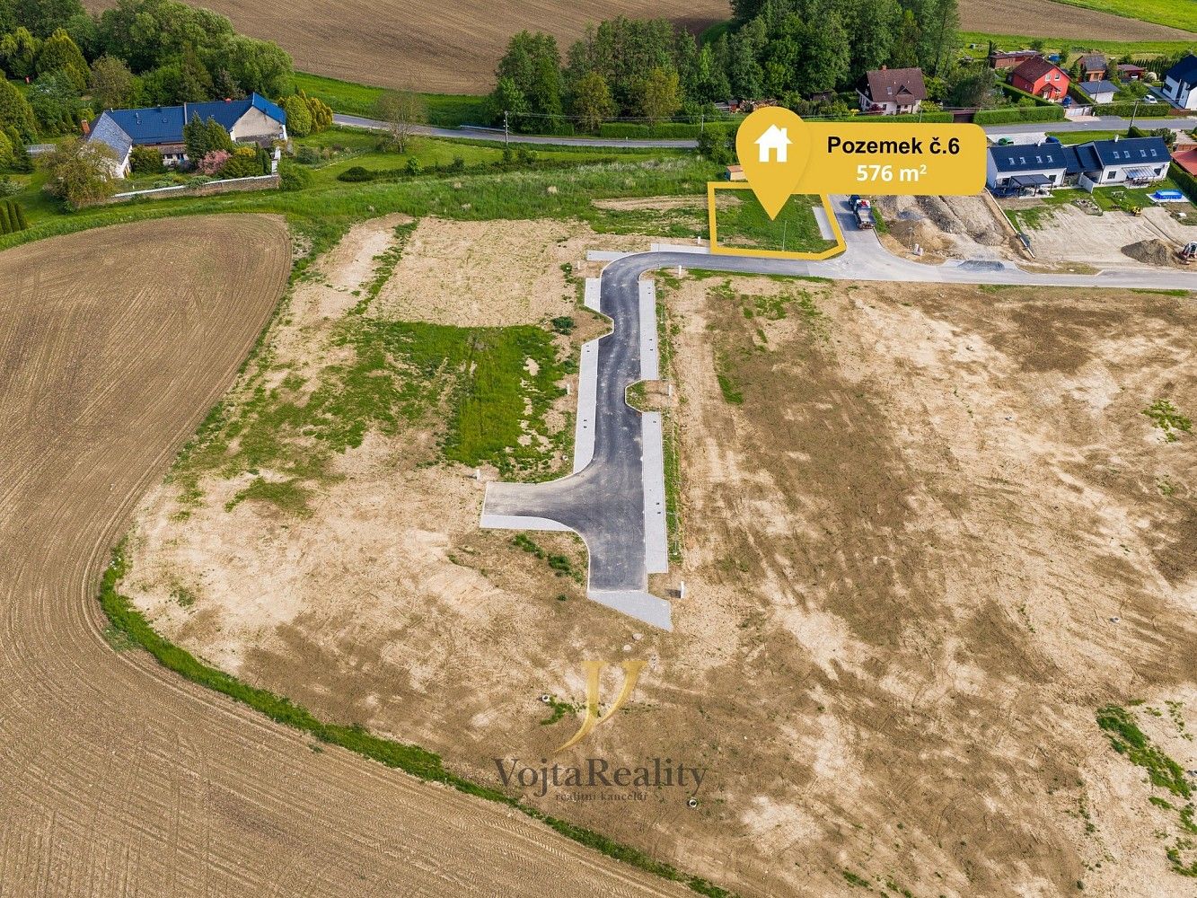 Prodej pozemek pro bydlení - Komárov, okres Olomouc, Olomoucký kraj - 2