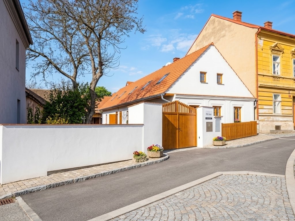 Prodej rodinný dům - Plzeň, 301 00 - 1