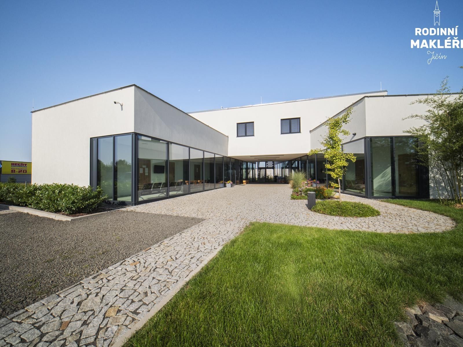 Ostatní, Robousy, Jičín, 16 m²