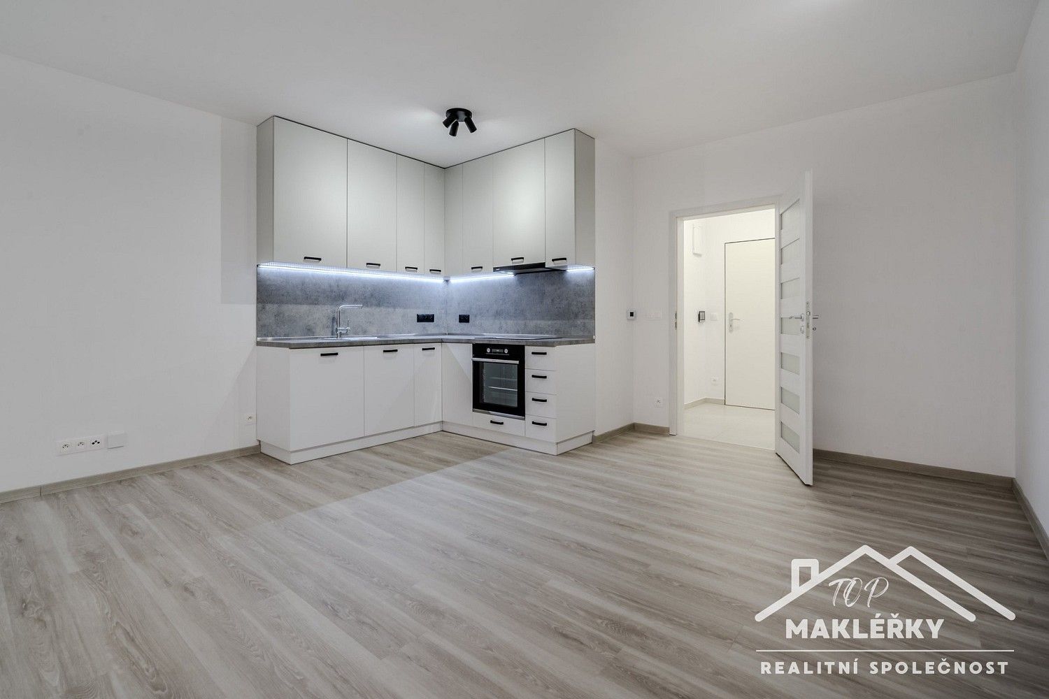 1+kk, Uhlířské Janovice, okres Kutná Hora, Středočeský kraj, 30 m² - 2
