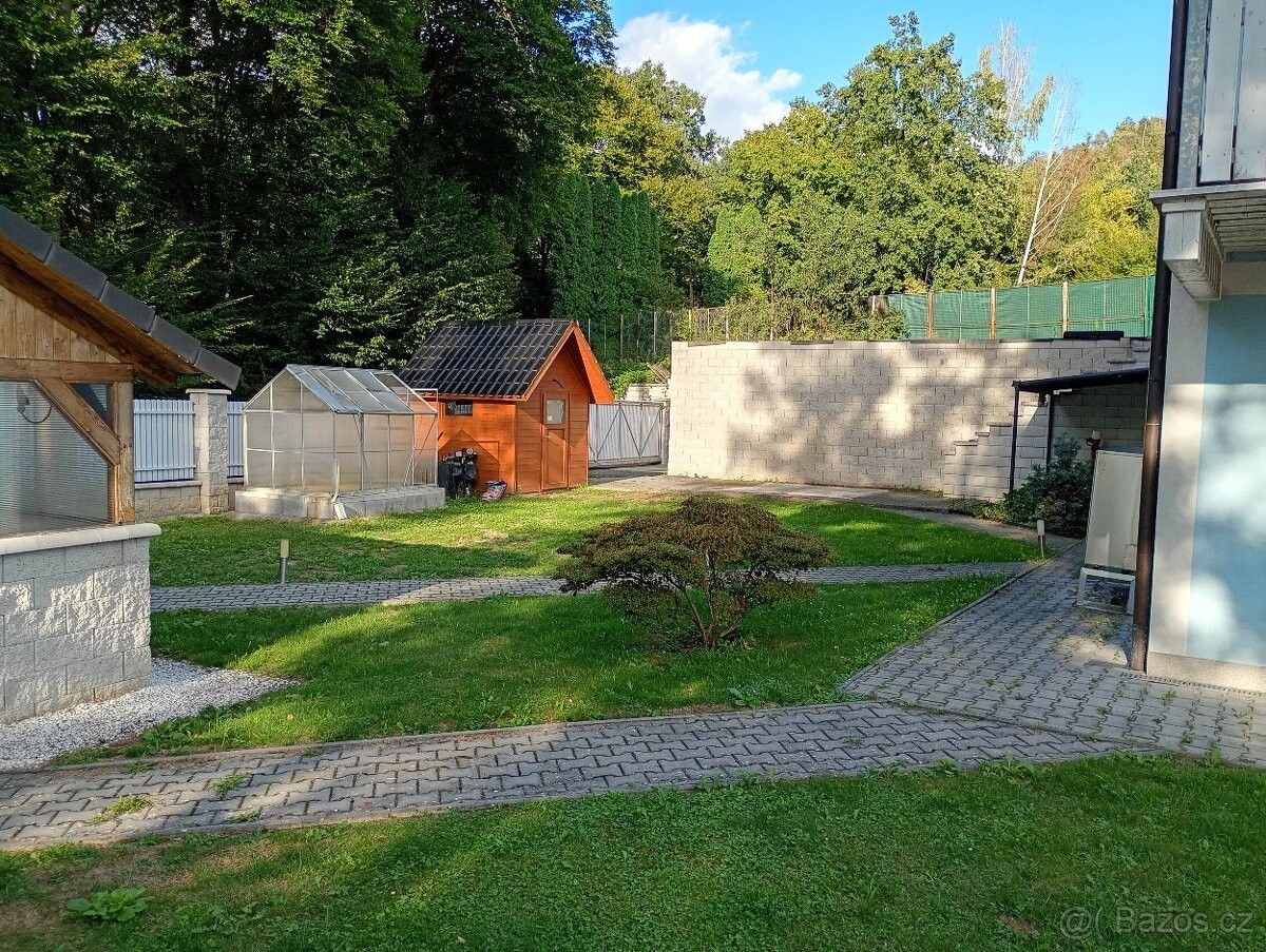 Rodinné domy, Slapy nad Vltavou, 252 08 - 1