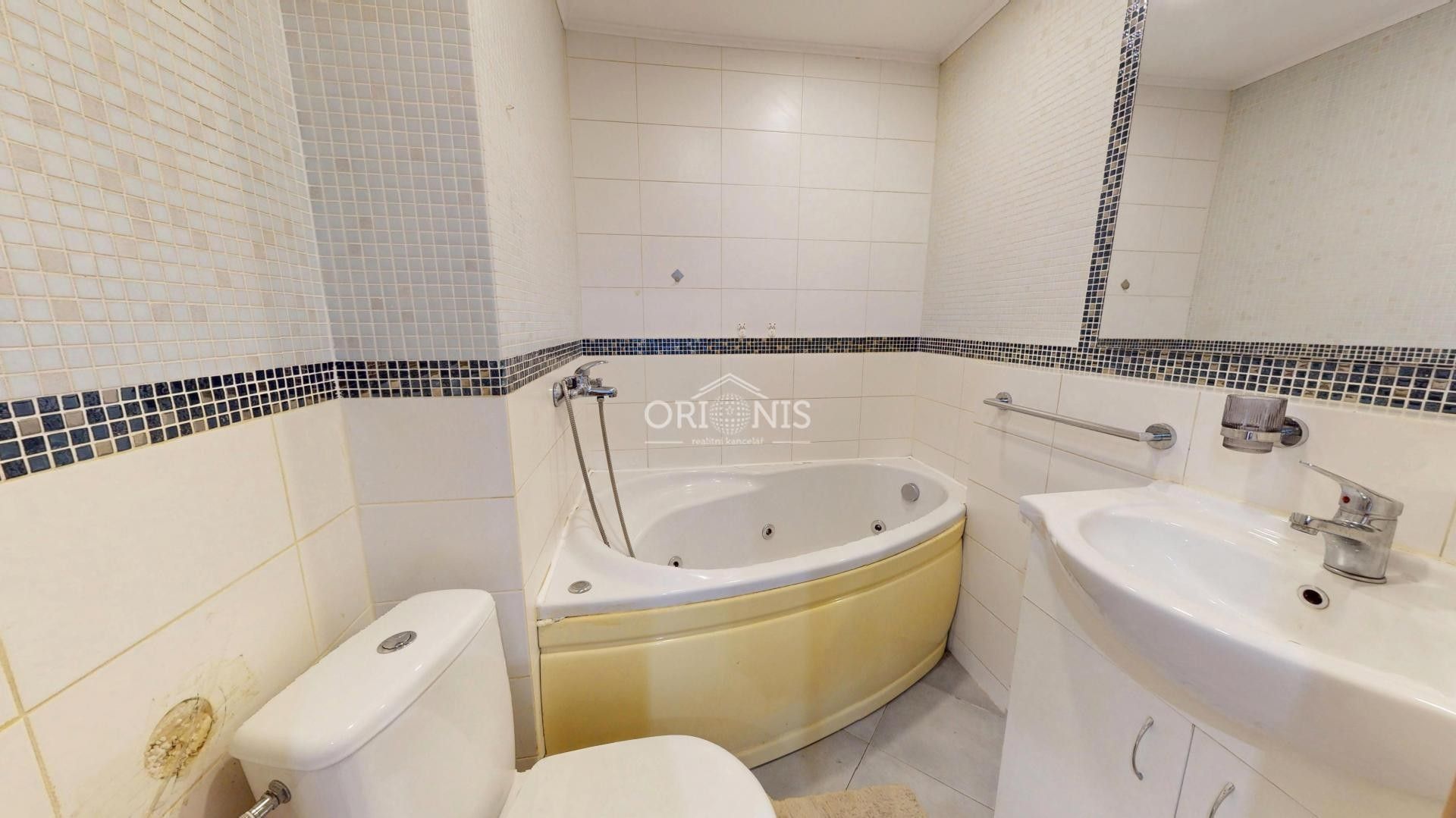 Byt 2+1 · 59 m² · Kamenná, Chomutov - 3