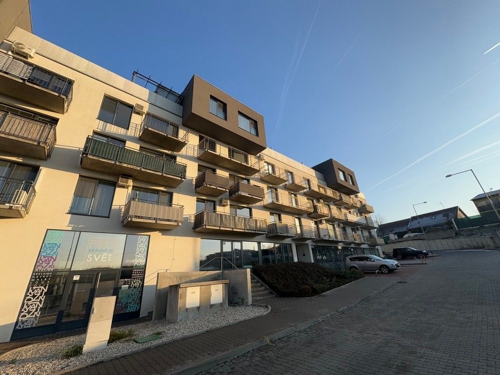 Byty, Rajhrad, 664 61