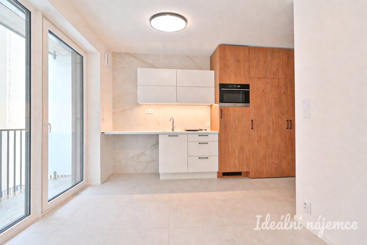 Pronájem byt 1+kk - Koliště, Brno, 22 m²