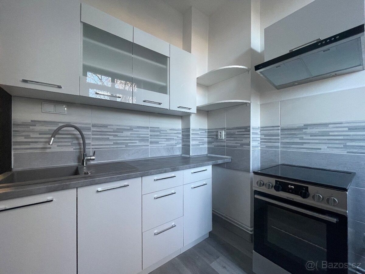 Byty, Chomutov, 430 01 - 2