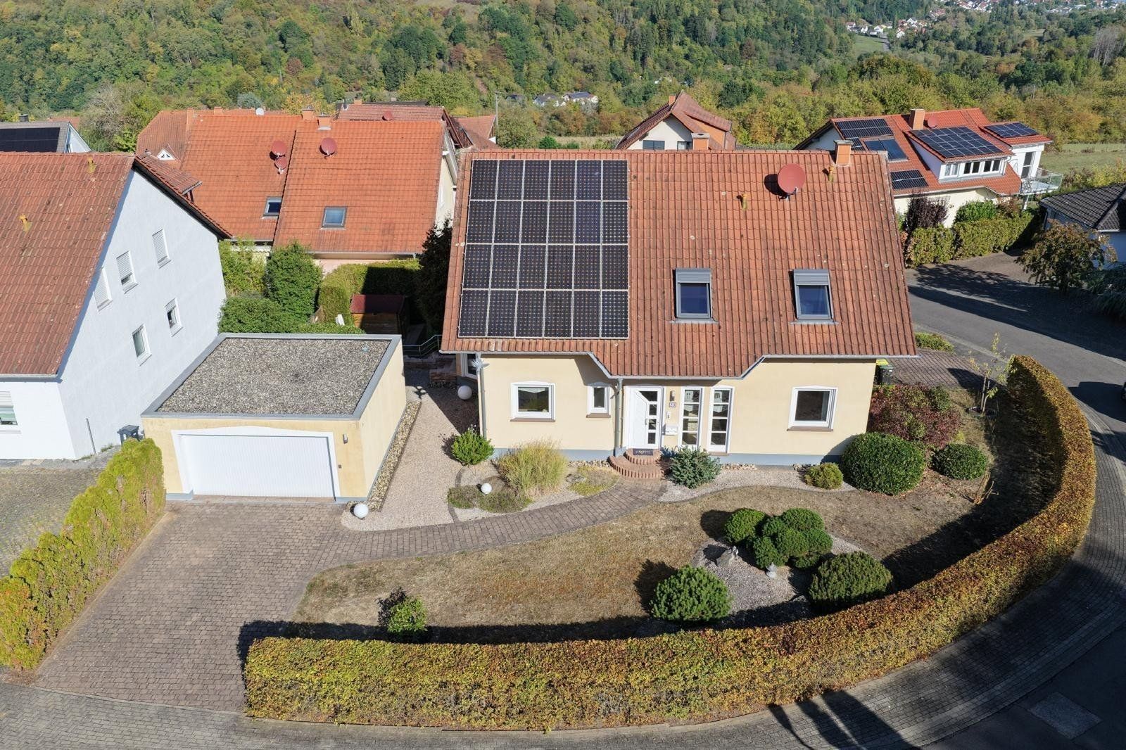 Rodinné domy, , Země Sársko, 243 m² - 1