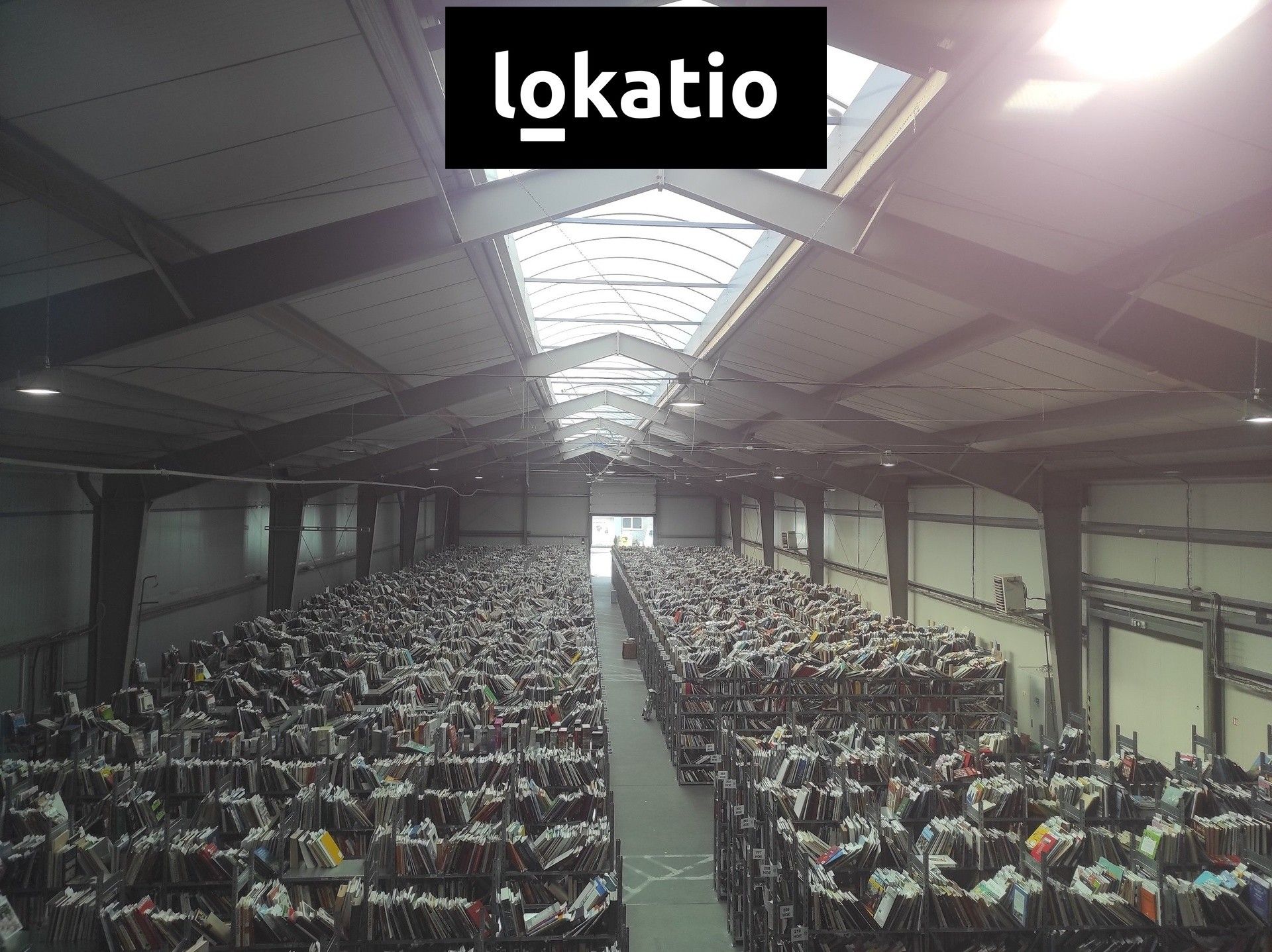 Sklad · 1 550 m² · U továren, Praha - 3
