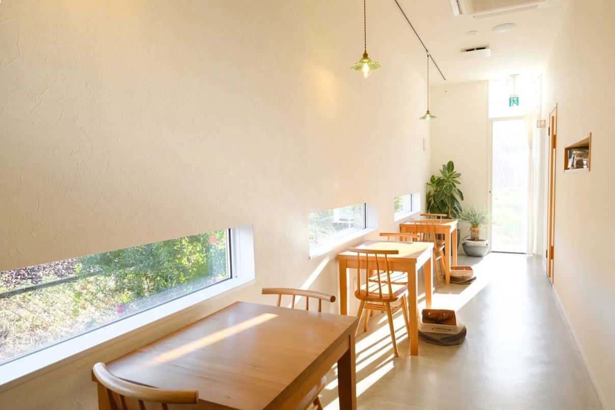 Restaurace · 75 m² · Bělohorská, Praha - 3