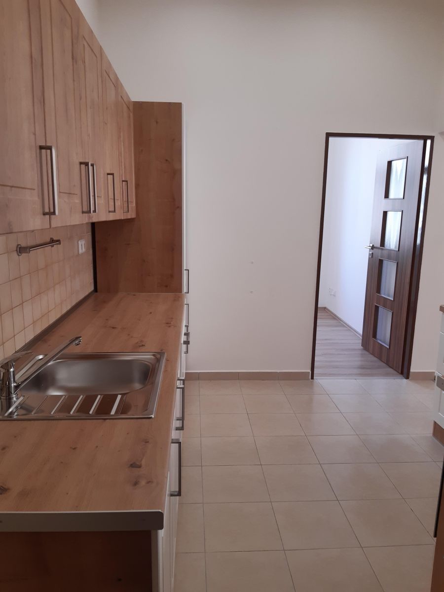 Pronájem byt 3+kk - Brožíkova, Praha - Košíře, 70 m² - 5