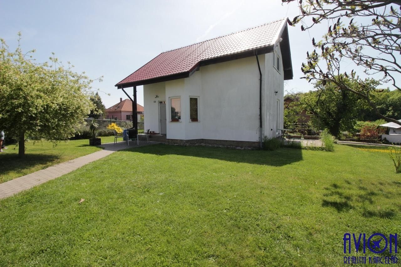 Rodinné domy, Měník, 68 m²