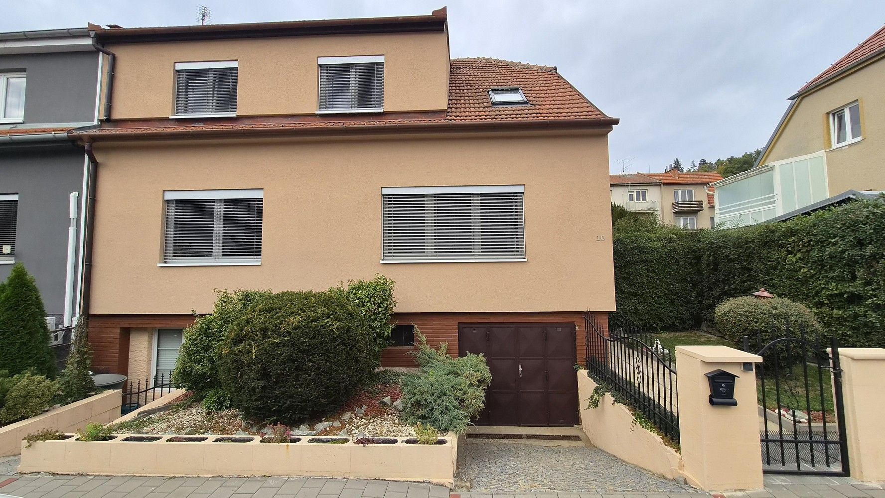 Prodej rodinný dům - Boční, Brno - Komín, 290 m² - 1